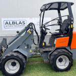 Giant D337T kniklader shovel