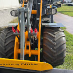 Giant G2500HD shovel Anniversary edition