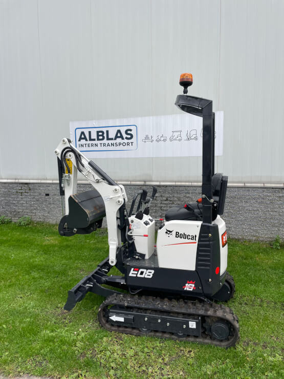 Bobcat E08