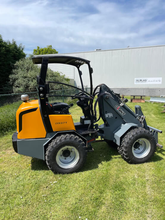 Giant D337T